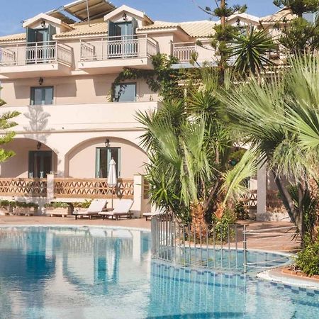 לגאנאס Pierros Hotel מראה חיצוני תמונה