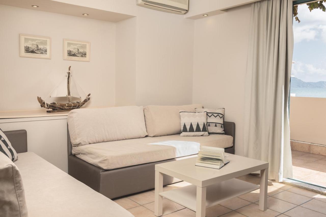 לגאנאס Pierros Hotel מראה חיצוני תמונה